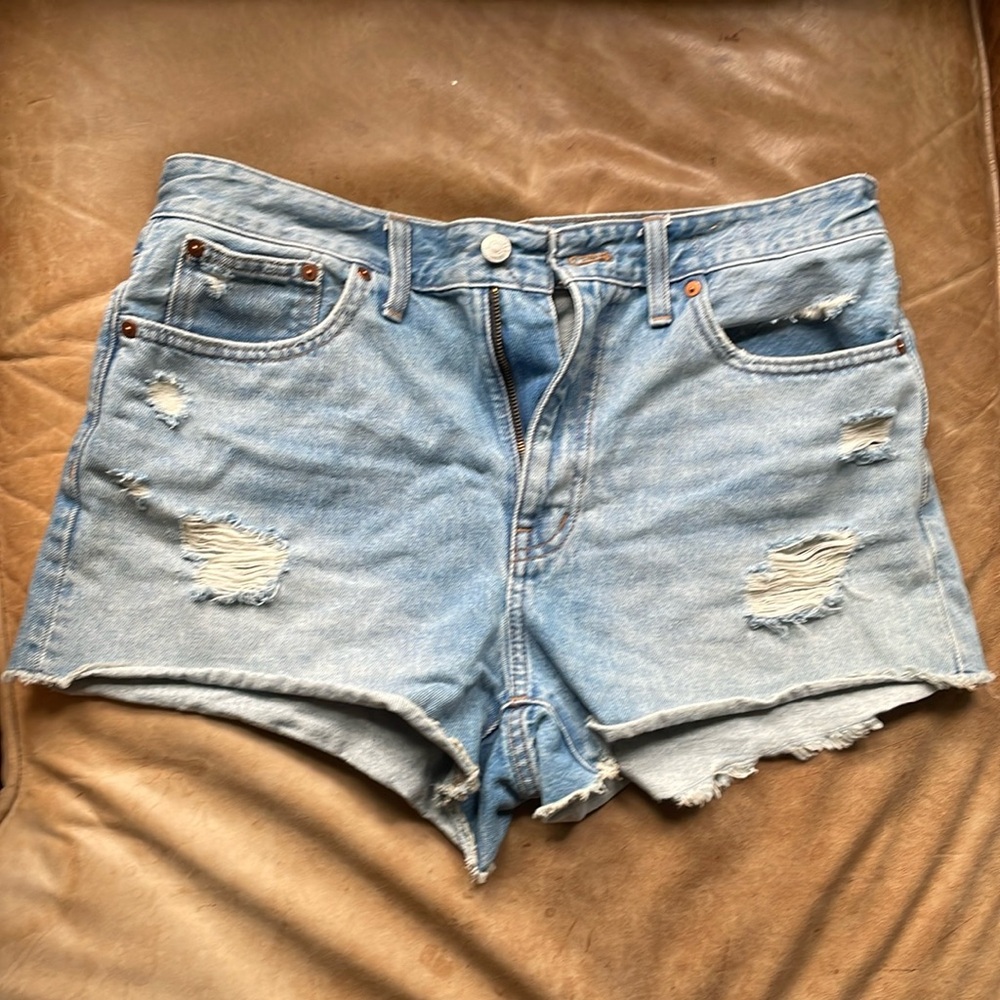 Madewell Relaxed denim shorts size 29